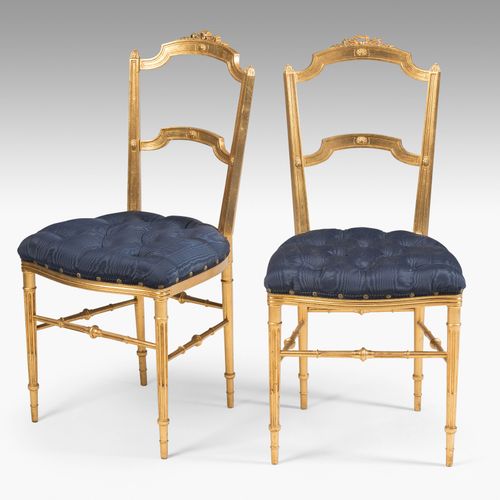 Satz von vier Stühlen Napoleon III style 20th c. Hardwood, gold colour. Semicirc&hellip;