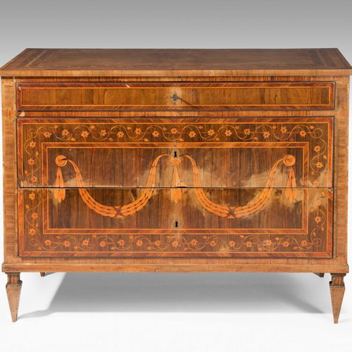 Kommode Louis XVI ca. 1770. Italy. In the style of Maggiolini. Walnut, maple, ro&hellip;
