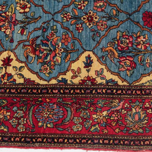 Isfahan 伊斯法罕

Z波斯，约1910年。 内部领域是罕见的浅蓝色，整个覆盖着装饰性的蜂窝状格子。各种设计和颜色的花卉图案和花束装饰着各个领域。2个丝状&hellip;