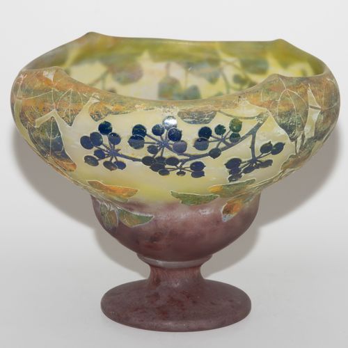 Daum Frères, Fussschale Daum Frères, Foot bowl

Nancy, circa 1910. Highly etched&hellip;