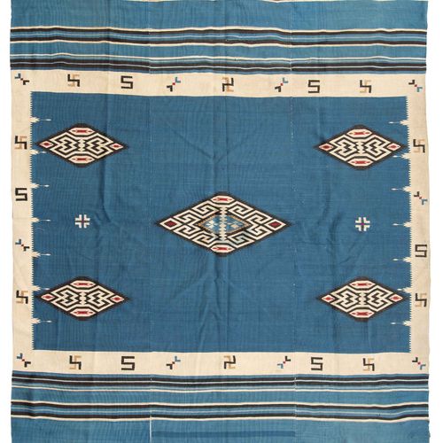 Navajo-Kelim Navajo-Kelim

Z-America, circa 1900. Elegant and contemporary work.&hellip;