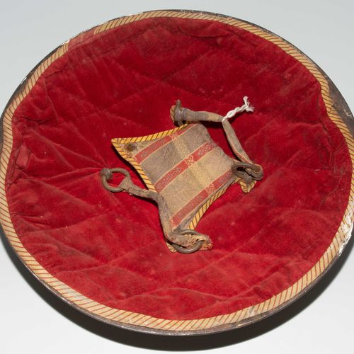 Rundschild, Sipar Round shield, Sipar

India, 19th century. A magnificent weapon&hellip;