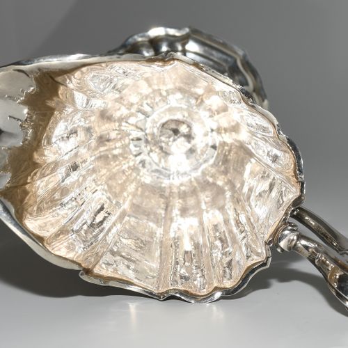 Helmkanne, Augsburg Helmet jug, Augsburg 

Around 1725-30. Silver. Master's mark&hellip;