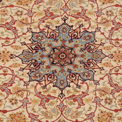 Isfahan Isfahan

Z-Persien, um 1960. Flormaterial Korkwolle, Kette aus Seide. Im&hellip;