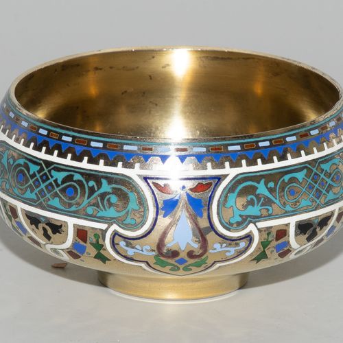 Kleine Schale Small bowl

Moscow 1885. Silver gilded/enamel. Maker's mark Pavel &hellip;