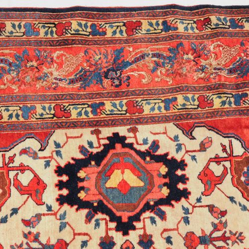 BIDJAR Bidjar

W-Persien, um 1900. Extrafein geknüpfter Teppich mit seltener Mus&hellip;