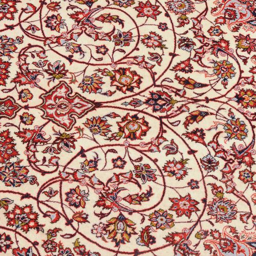 Isfahan Isfahan

Z-Persia, c. 1980, signed at the bottom centre. Pile material c&hellip;