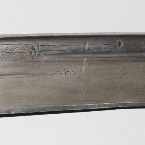 Khyber-Messer Khyber knife

Afghanistan, 19th century. Polished bone hilt and ni&hellip;