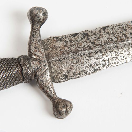 Dolch Dagger

Allemagne, début du XVIe siècle, "dague de Maximilien". Garde en f&hellip;