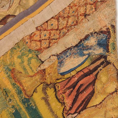 Tapisserie-Fragment Tapestry fragment

France, c. 1700. Courtly scene depicting &hellip;