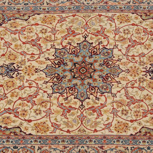 Isfahan Isfahan

Z Persia, c. 1960. Cork wool pile material, silk warp. A contra&hellip;