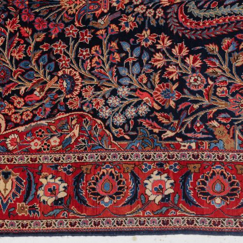 KASHAN Kashan

Z Persia, c. 1920 Dense floral work. The midnight blue main field&hellip;