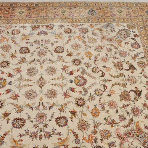 TÄBRIS Tabriz

Z-Persia, c. 1990. Densely laid decorative floral work. The elega&hellip;