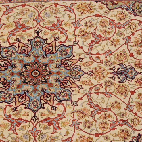 Isfahan Isfahan

Z Persia, c. 1960. Cork wool pile material, silk warp. A contra&hellip;