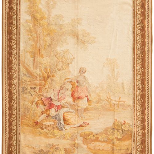 TAPISSERIE 挂毯

法国，奥布松，约1850年。 精美的丝绸作品。粉彩的公园场景。在一个可爱的公园景观中，一对恋人正坐在岸边钓鱼。在左边，一个年轻女孩&hellip;