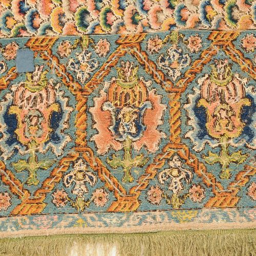 Seidenstickerei Silk embroidery

Probably France, c. 1800. The entire central fi&hellip;