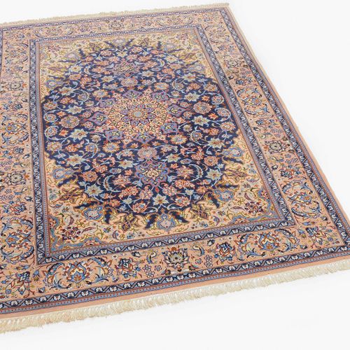 Isfahan Isfahan

Z Persia, c. 1980; the pile material is cork wool, the warp sil&hellip;