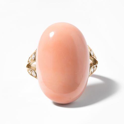 Engelshautkorallen-Brillant-Ring Angel skin coral diamond ring

750 yellow gold.&hellip;