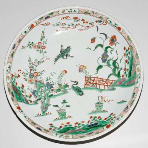 Platte Plaque

Chine, dynastie Qing. Porcelaine. Marque de feuille en bleu sous &hellip;