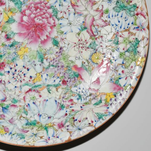 Platte Plate

China, 20th c. Porcelain. Millefiori décor in famille rose. Marked&hellip;