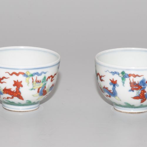 2 Doucai-Koppchen 2 Doucai coups

China. Porcelain. Underglaze blue Ming Chenghu&hellip;