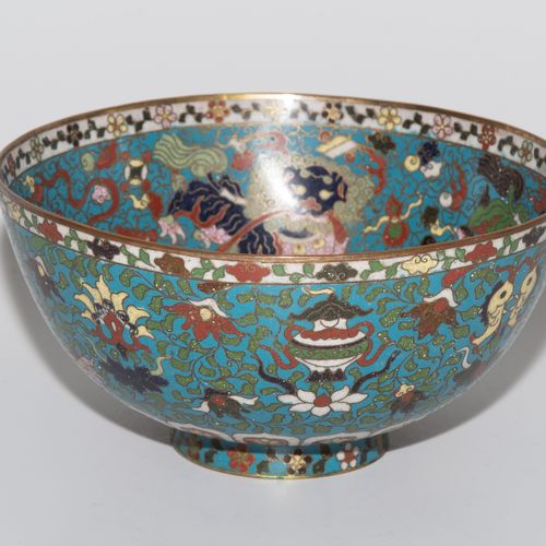 BOL Bol

China, Ming-Dynastie. Email cloisonné. Vierzeichenmarke "da ming nian z&hellip;