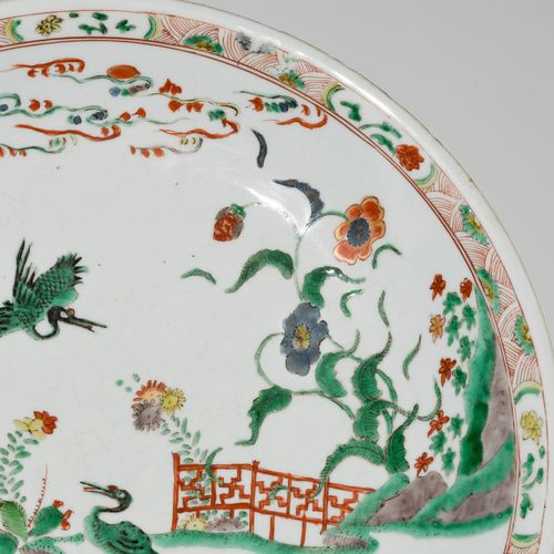 Platte Placa

China, dinastía Qing. Porcelana. Marca de hoja azul bajo vidriado &hellip;