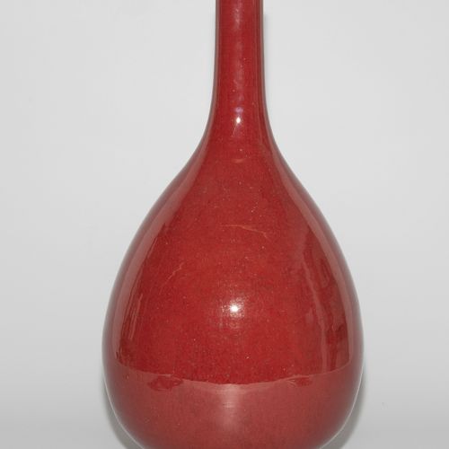 Sang-de-Boeuf-Vase Vase Sang-de-Boeuf

Chine, XIXe siècle. Grès. Récipient en fo&hellip;