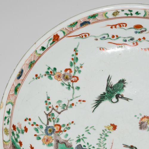 Platte Placa

China, dinastía Qing. Porcelana. Marca de hoja azul bajo vidriado &hellip;