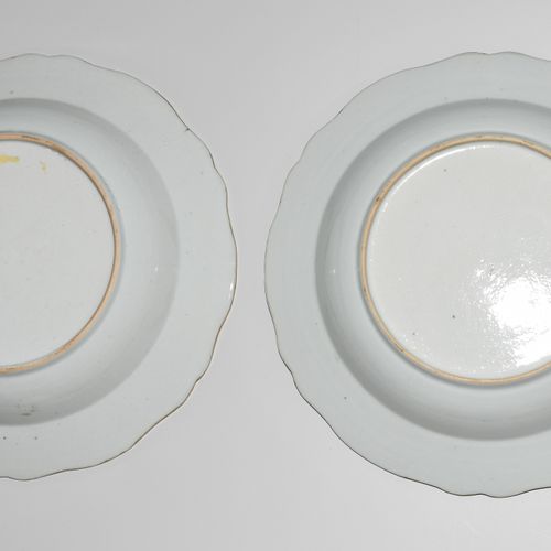 1 Paar Teller 1 paire d'assiettes

Chine, c. 1800. Porcelaine. Compagnie des Ind&hellip;