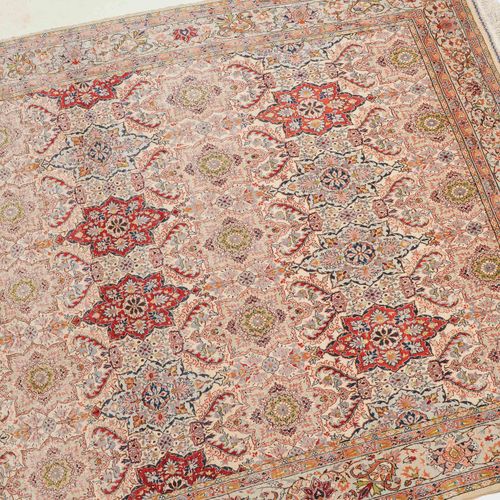 Kayseri-Seide Kayseri silk

Z-Turkey, around 1960. Pile material pure silk. Past&hellip;