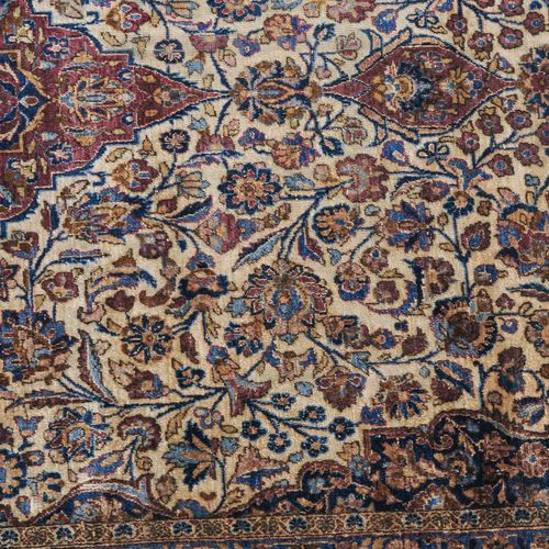 Kashan-Seide Kashan silk

Z-Persia, around 1900. Pile material pure silk. The el&hellip;