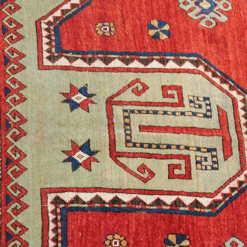 Schild-Kazak Scudo Kazak

Z Caucaso, 1910 circa. Il campo rosso mattone è decora&hellip;