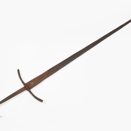 Schwert Épée 
Dans le style italien de la deuxième moitié du 14e siècle, dit "ty&hellip;