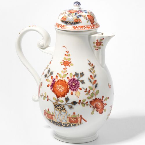 Meissen, Kaffeekanne Meissen, Cafetière 
Vers 1770, en porcelaine. Marque de l'é&hellip;
