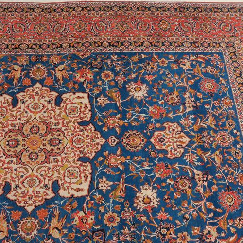 Isfahan Isfahan

Z-Perse, vers 1930. Matériau du velours : laine kork. Sur un ra&hellip;