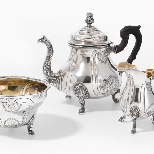 Teeservice Servicio de té

Lucerna, alrededor de 1900, plata, 3 piezas. Taller d&hellip;