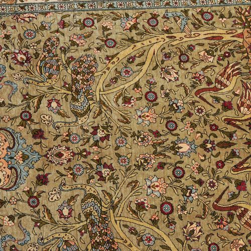 Hereke-Seide Hereke silk

N-Turkey, around 1970. Pile material natural silk. Ver&hellip;