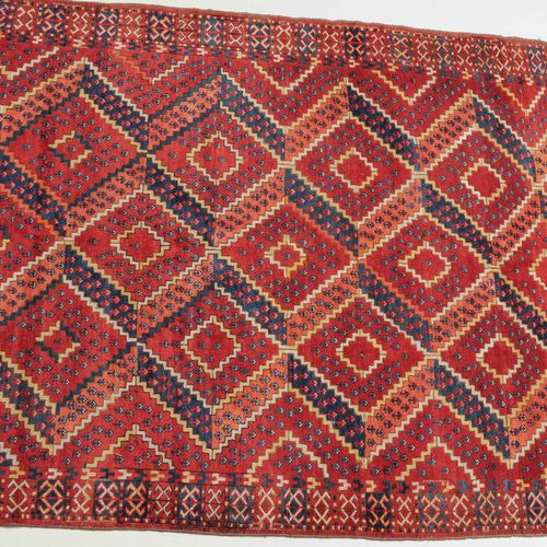 Ersari-Hauptteppich Ersari main carpet

Turkmenistan, circa 1900. Very rarely oc&hellip;