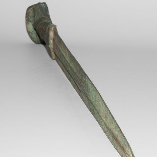 Bronze Fächerknaufschwert Épée en bronze à pommeau en éventail 
Sud ouest de l'I&hellip;