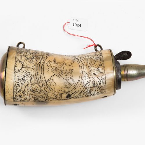 Pulverflasche Frasco de polvo

Suiza / Alemania, siglo XVII. Cuerpo de cuerno de&hellip;