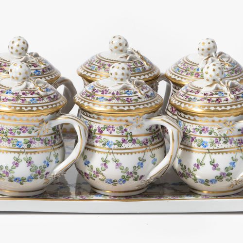 Potschappel, 6 Bouillon-Tassen Potschappel, 6 tasses à bouillon

20e s. Porcelai&hellip;