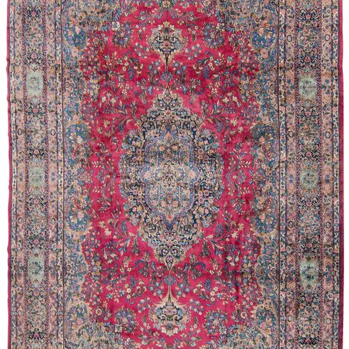 KIRMAN Kirman

S-Persia, circa 1930. The bright red center field is enthroned wi&hellip;