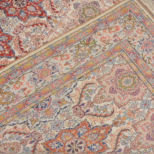 Kayseri-Seide Kayseri silk

Z-Turkey, around 1960. Pile material pure silk. Past&hellip;