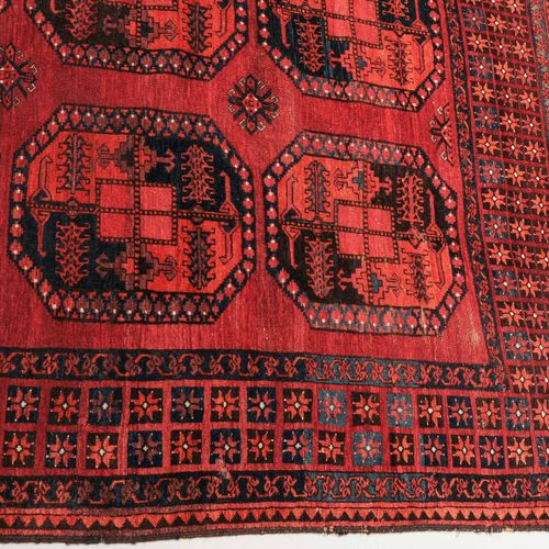 Ersari-Hauptteppich Tapis principal Ersari

Afghanistan, vers 1910. 3 rangées pr&hellip;