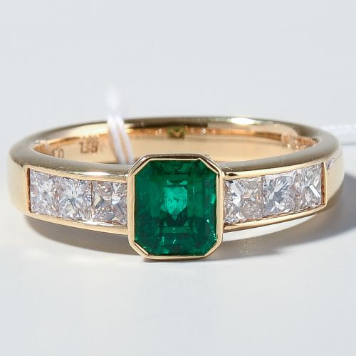 Smaragd-Diamant-Ring Bague en émeraude et diamant

750 or jaune. Emeraude oct. F&hellip;