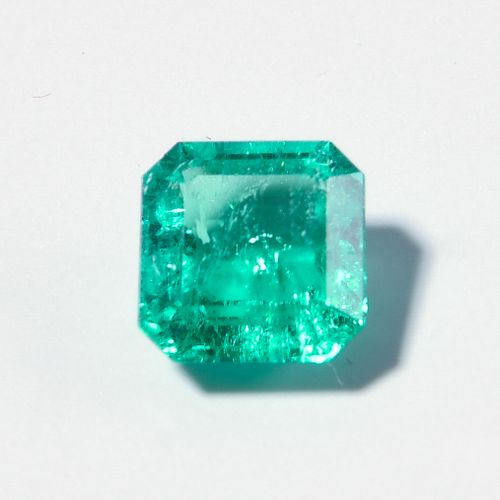 Loser Smaragd Loose emerald 

Emerald oct. Fac. 0.919 ct. Document.