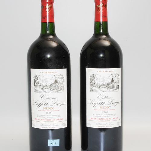 Chateau Laffitte Laujac 拉菲特-劳雅克酒庄
2000年。中产阶级。梅多克。大杯酒。2瓶。