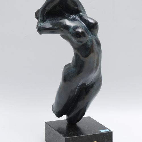 Rodin, Auguste 罗丹, 奥古斯特
(巴黎 1840-1917年 默东)
后
女性裸体。青铜器。青铜器上刻有："A. 罗丹 "和铸造厂印章："ARA&hellip;
