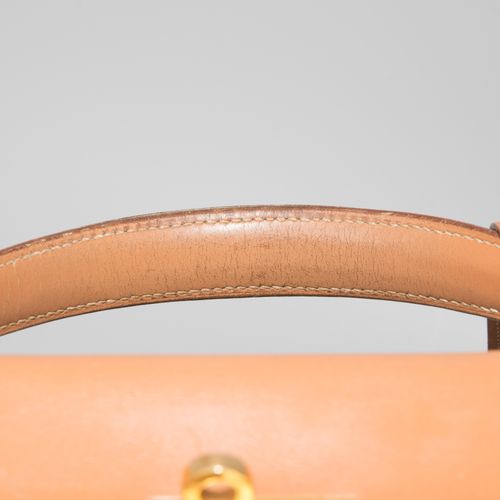 Hermès, Handtasche "Kelly retourné" 32 cm Hermès, Sac à main "Kelly retourné" 32&hellip;